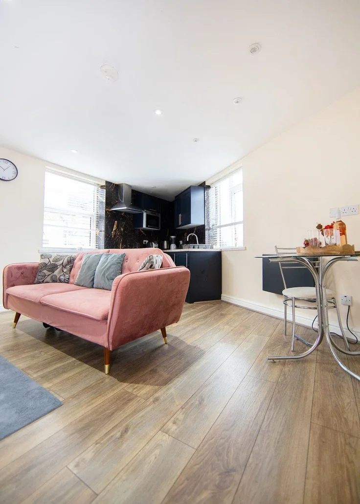 Flat Bayswater Grove in Leeds