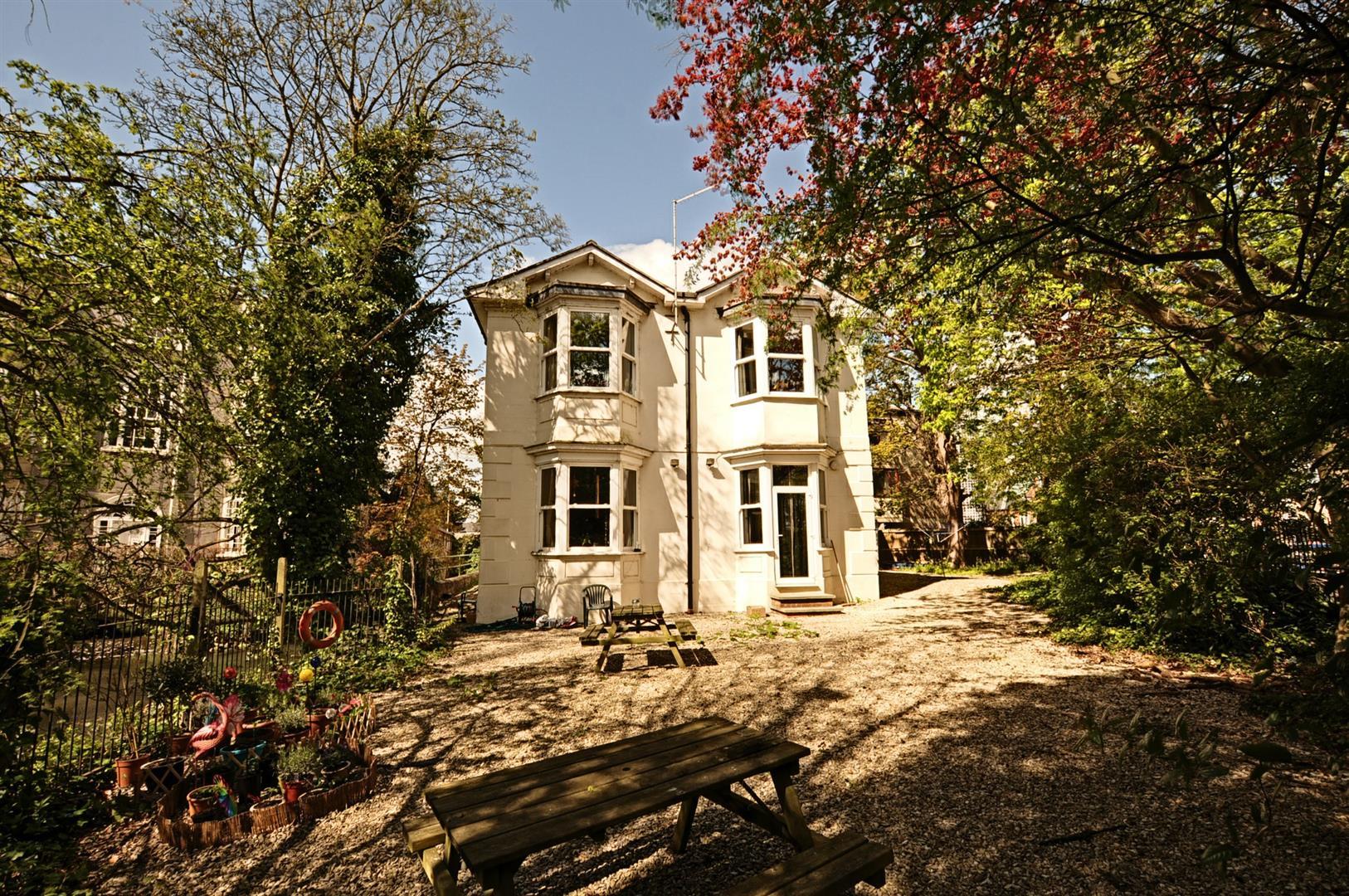 Flat Abingdon Road in Oxford