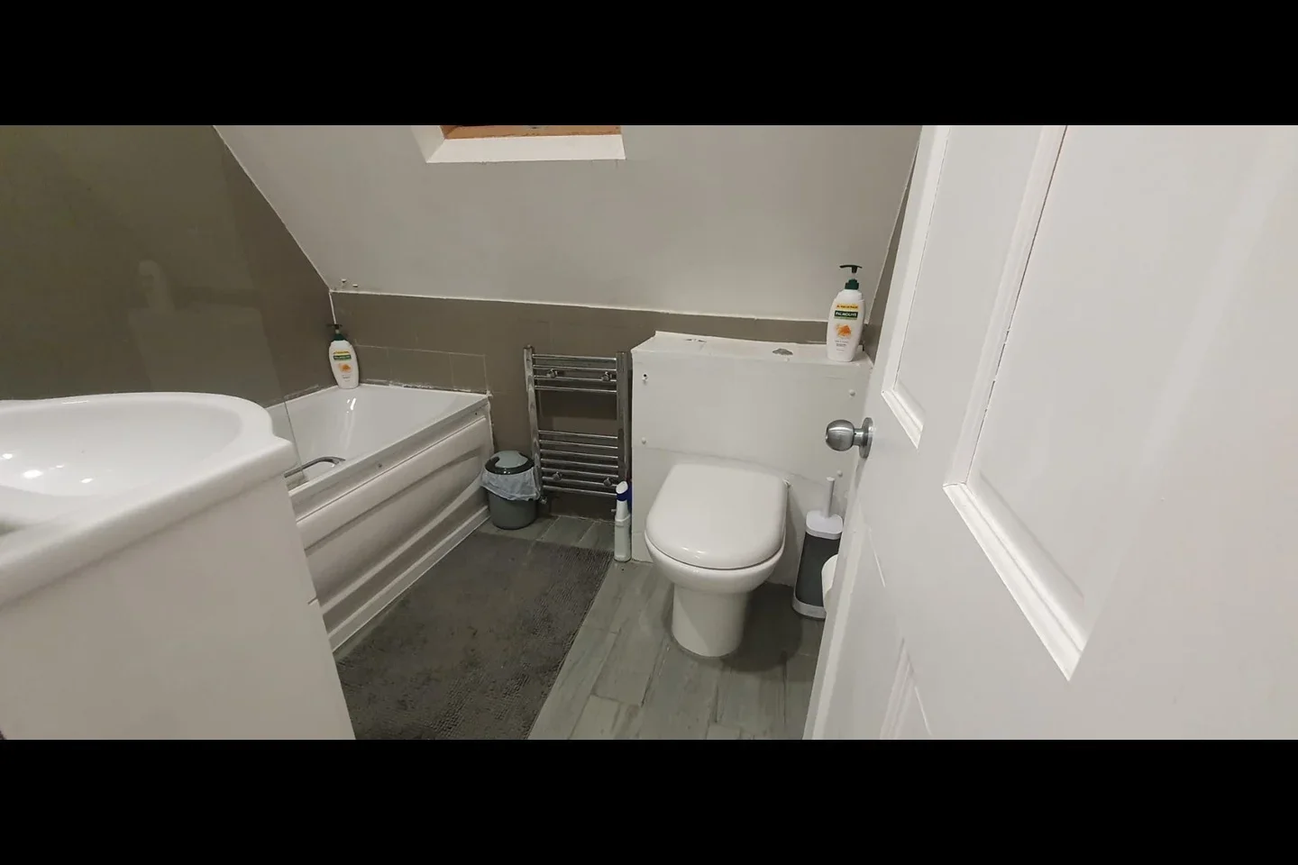 Room Bethnal Green Road in Greater London