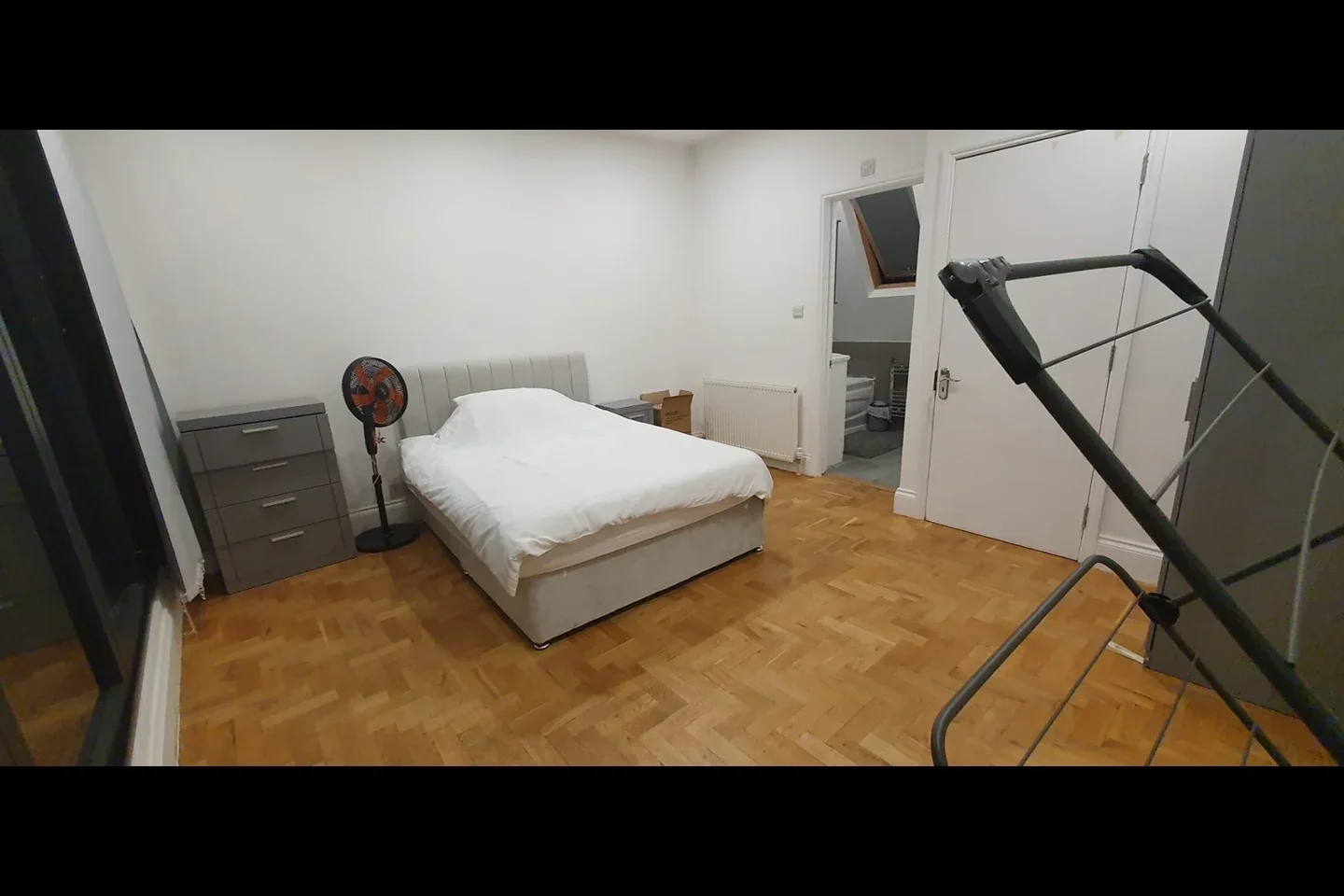 Room Bethnal Green Road in Greater London