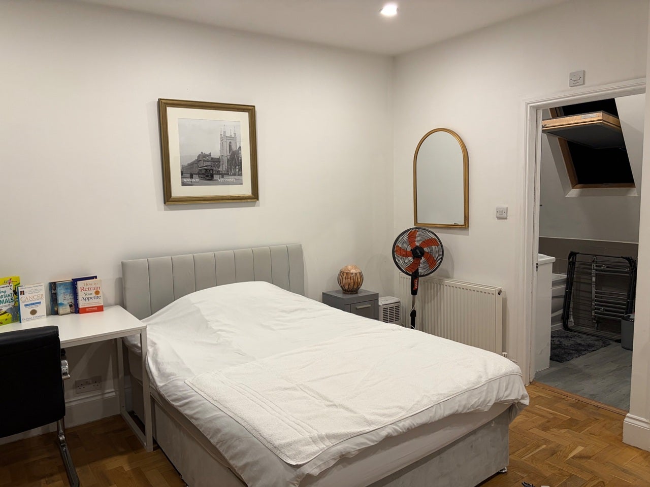 Room Bethnal Green Road in Greater London