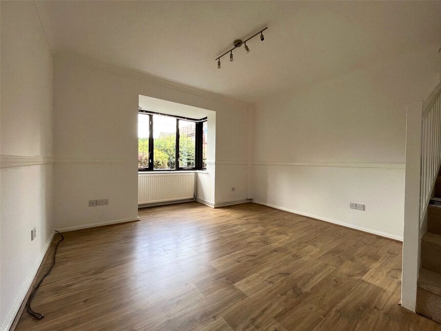 House Felbrigg Close in Luton