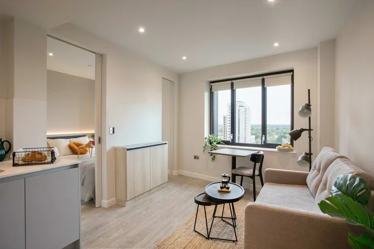 Flat College Road in Greater London