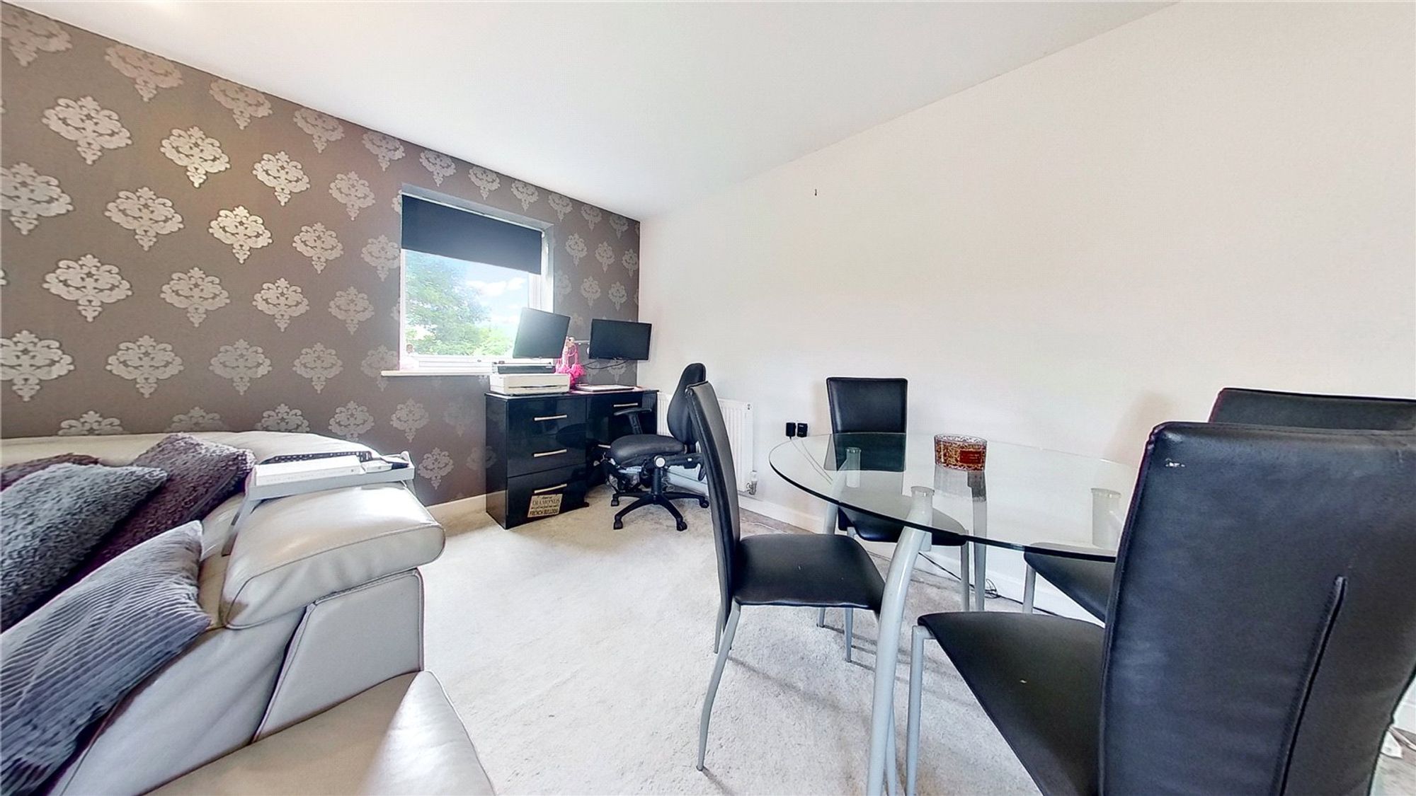 Flat Beaconsfield Road in Maidstone