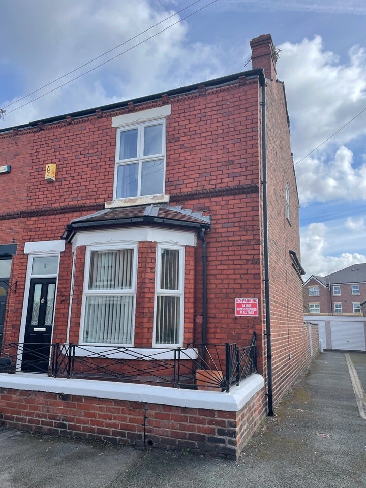 House Manchester Road in Warrington
