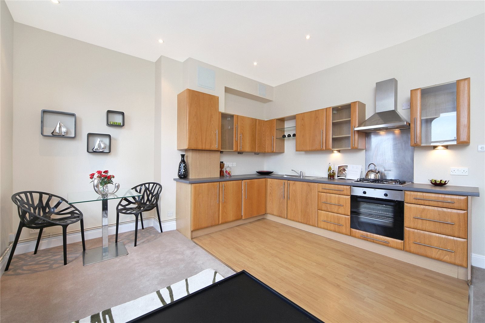 Flat Fulham Palace Road in Greater London