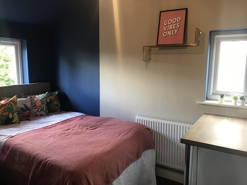Room Priory Road in Coseley