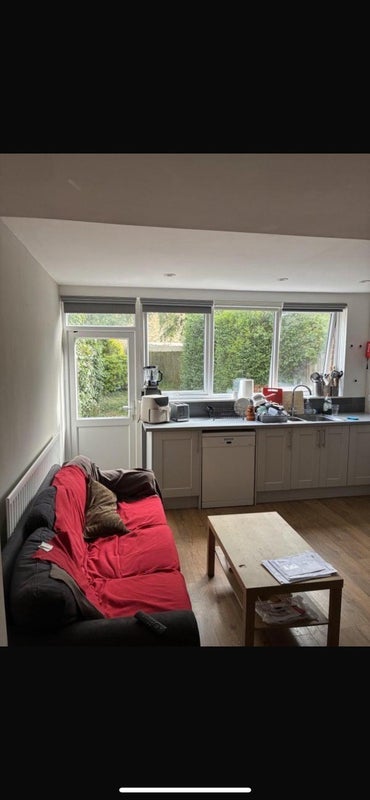 Room Tildesley Road in Greater London