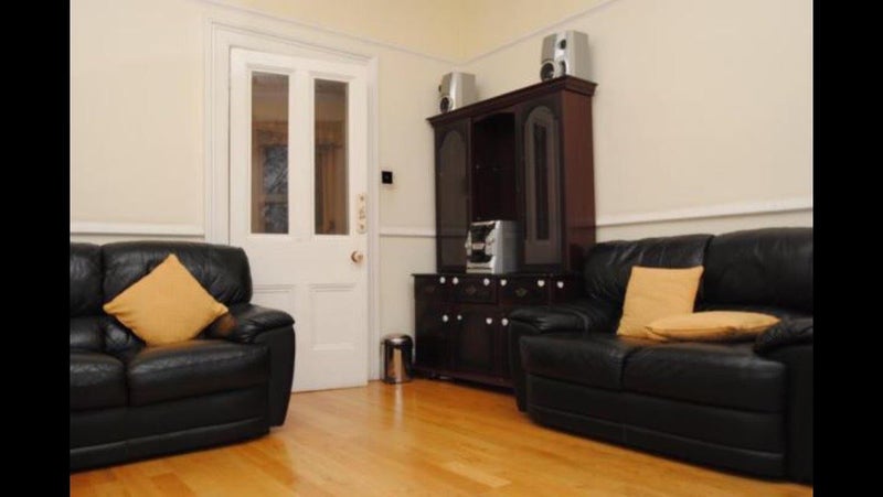 Room Chesterfield Road in Bristol