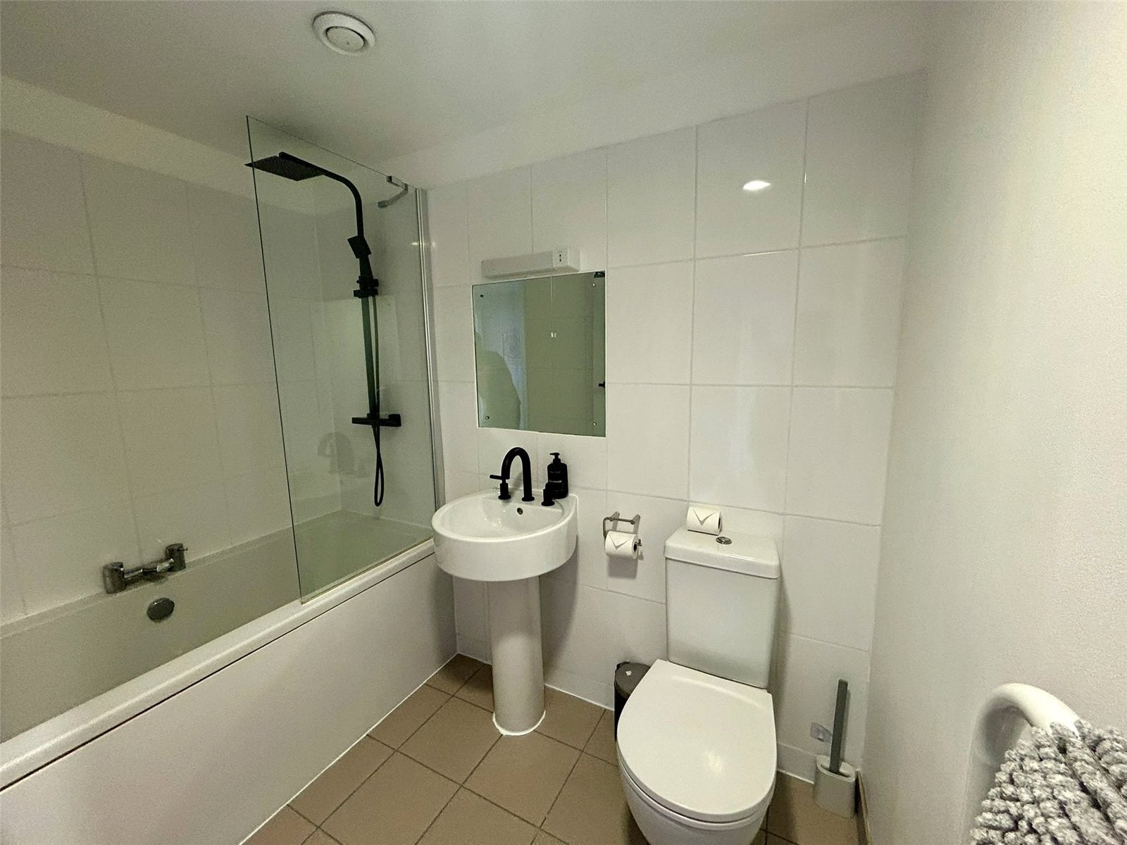 Flat Petergate in Greater London