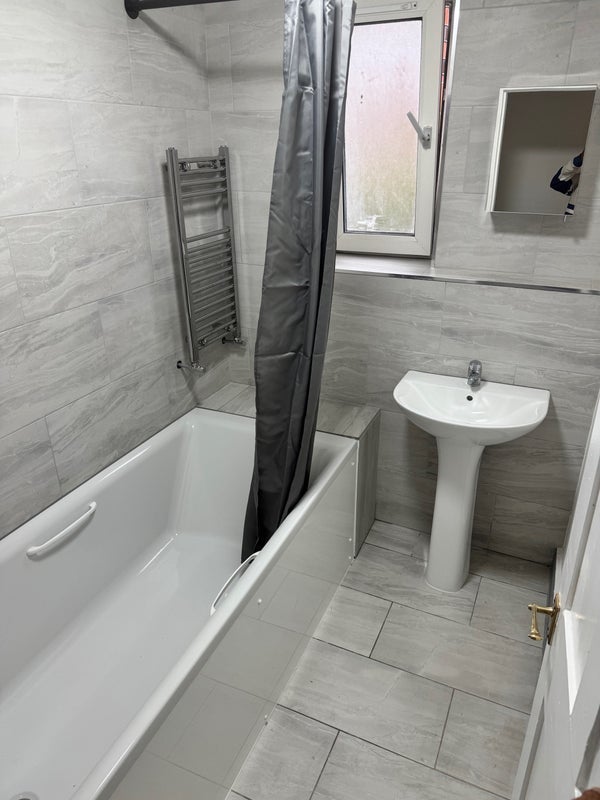 Flat Tooting Grove in Greater London