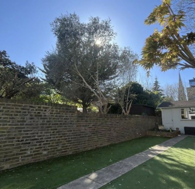 Room Putney Hill in Greater London