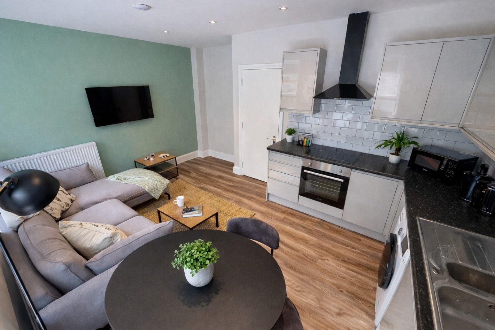 Flat Hotwell Road in Bristol