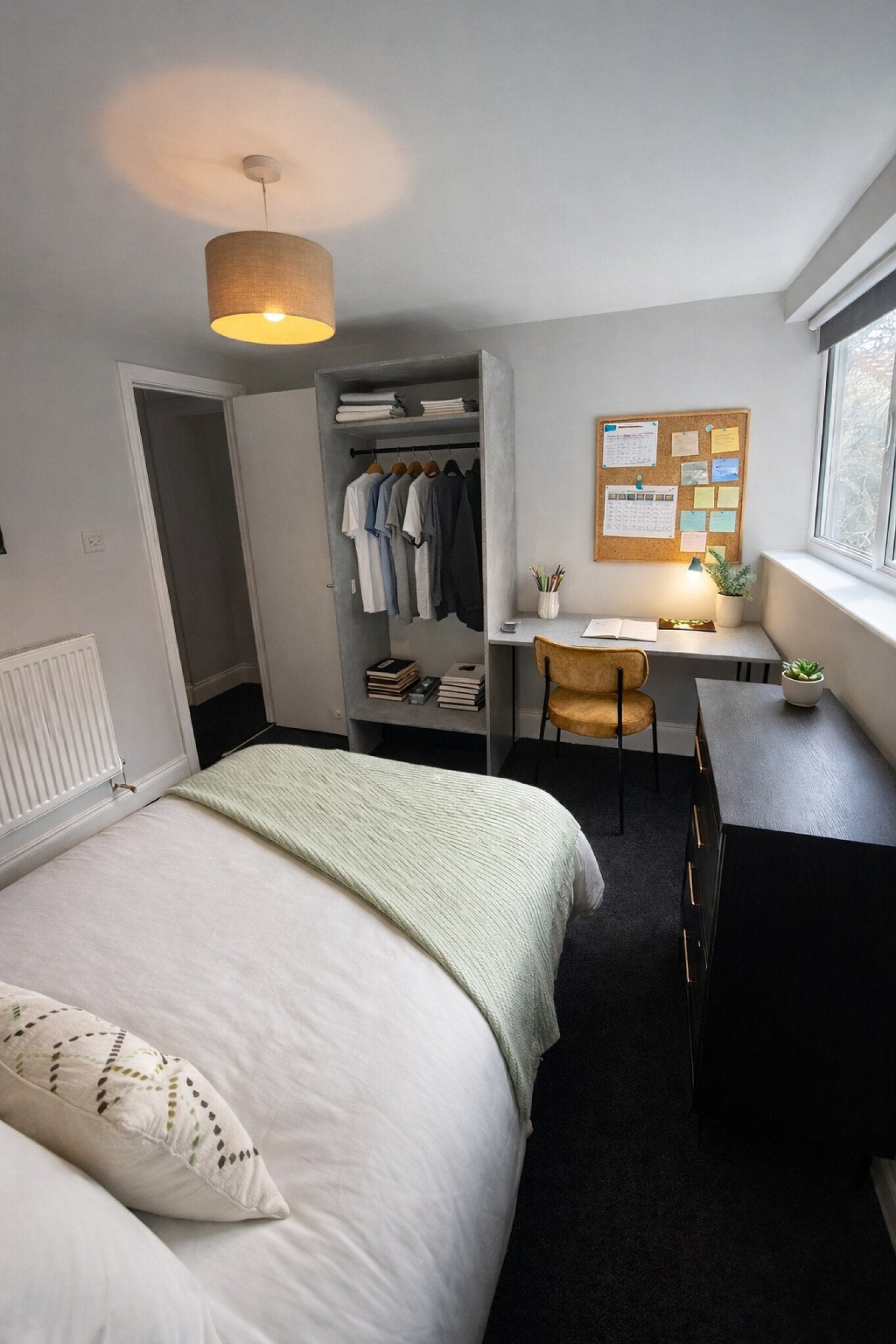 Flat Hotwell Road in Bristol