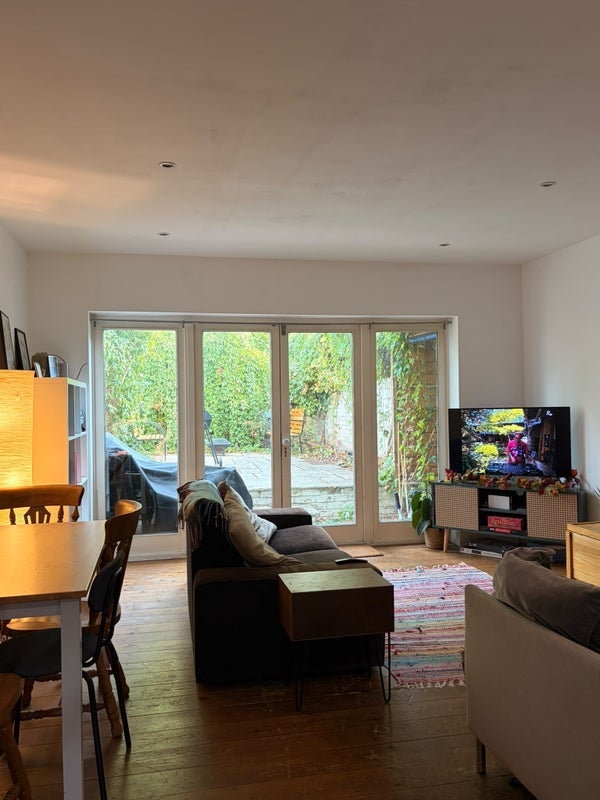 Room Lyham Road in Greater London