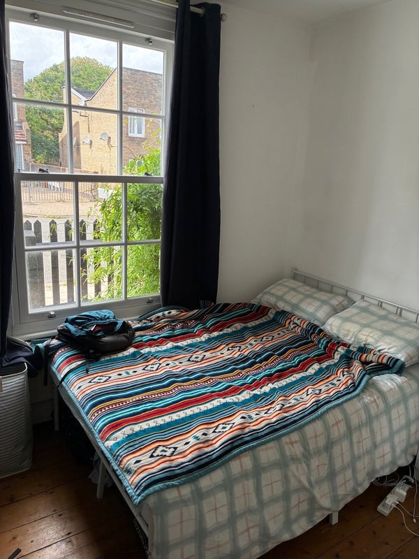 Room Lyham Road in Greater London