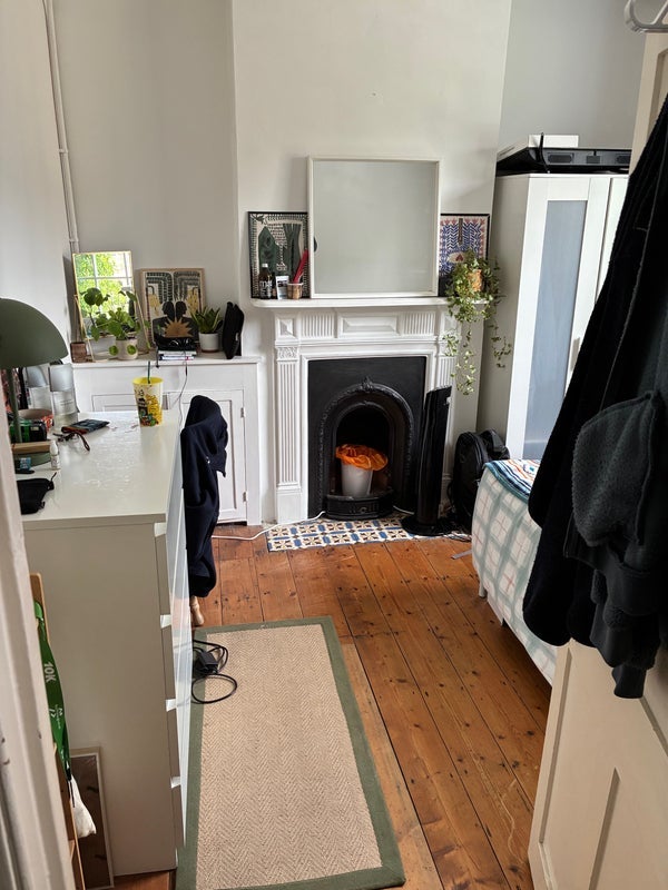 Room Lyham Road in Greater London