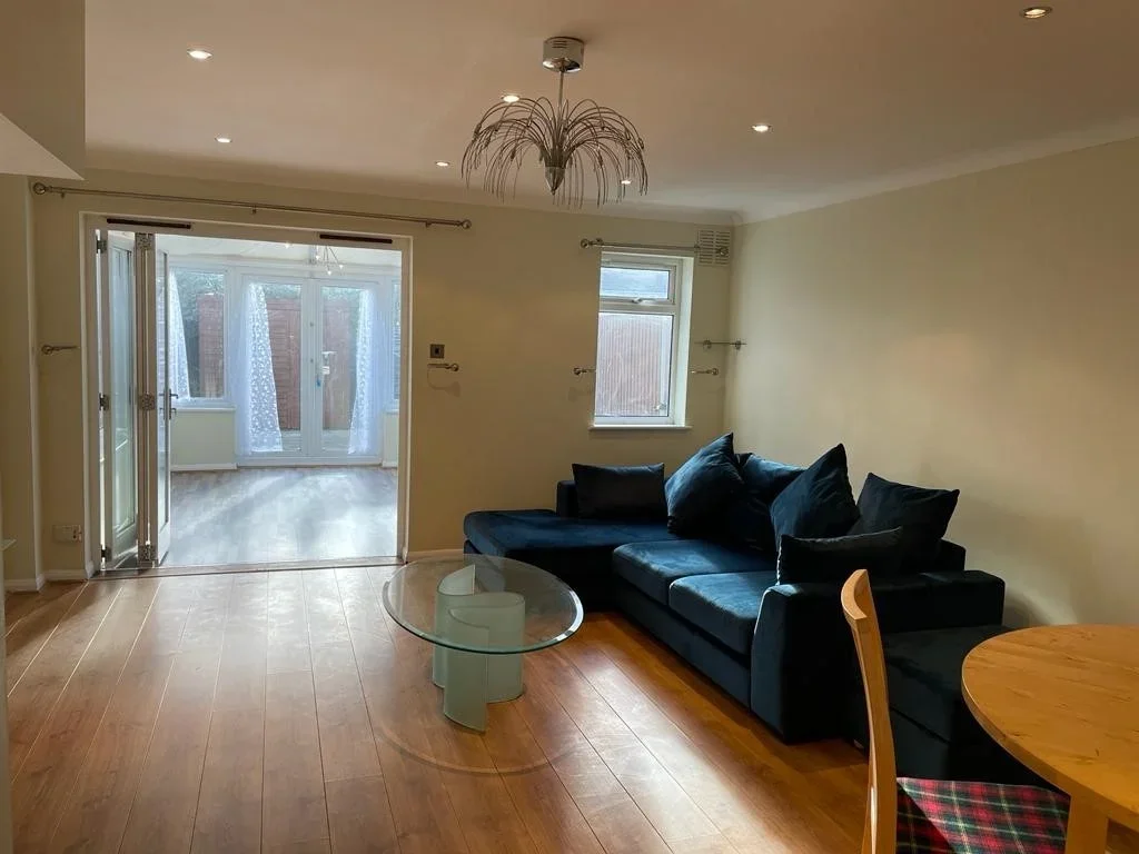 House Beechcroft Close in Greater London