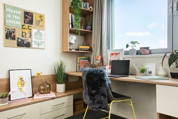 Room Lebus Street in Greater London