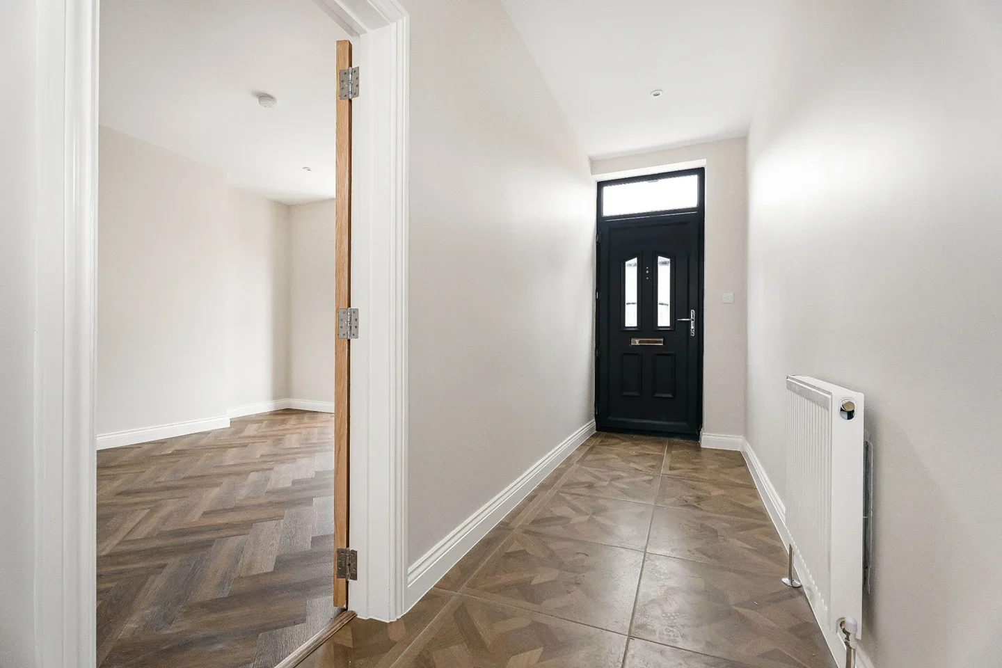 Flat Friern Park in Greater London