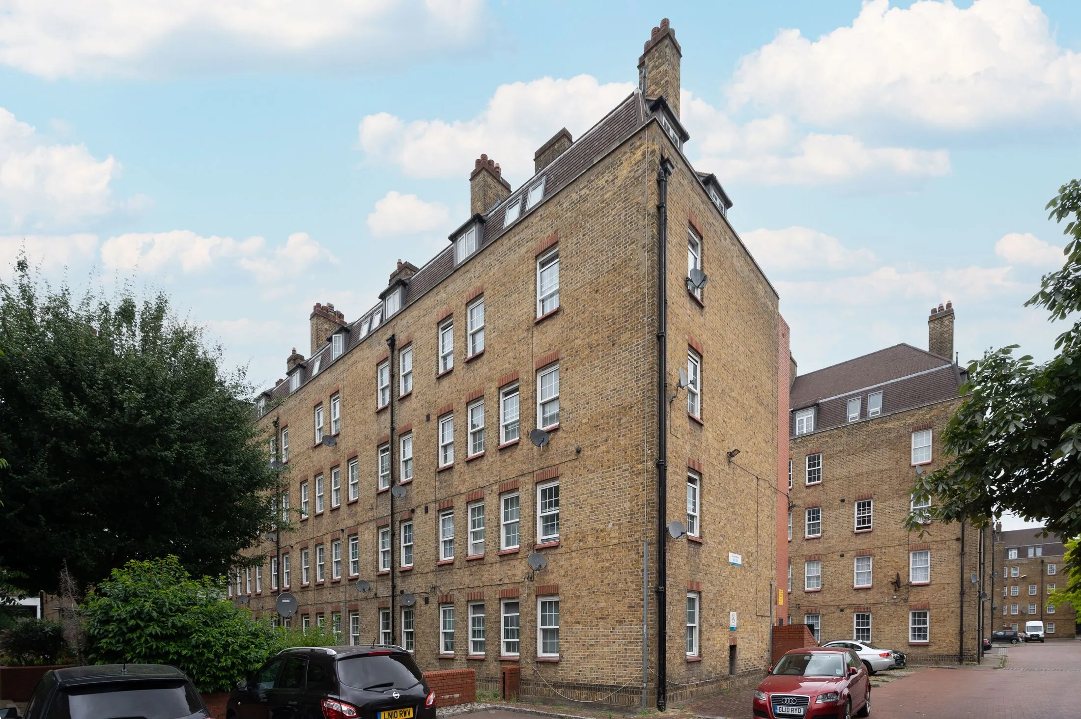 Flat Doddington Grove in Greater London