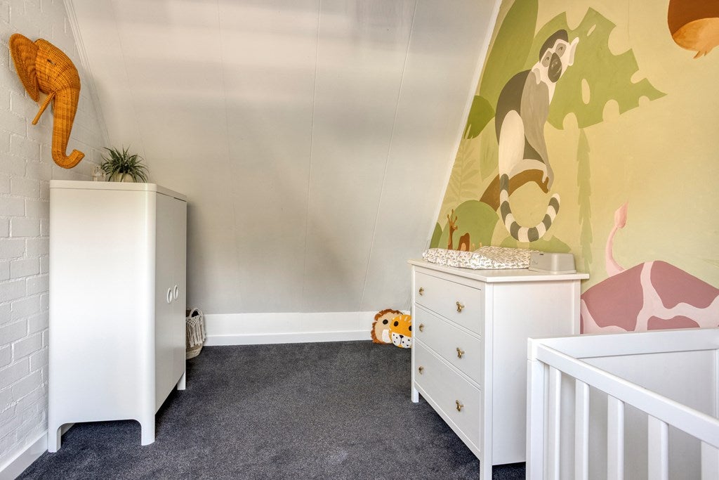 Tussenwoning te koop: Newtonlaan 52, Vlijmen