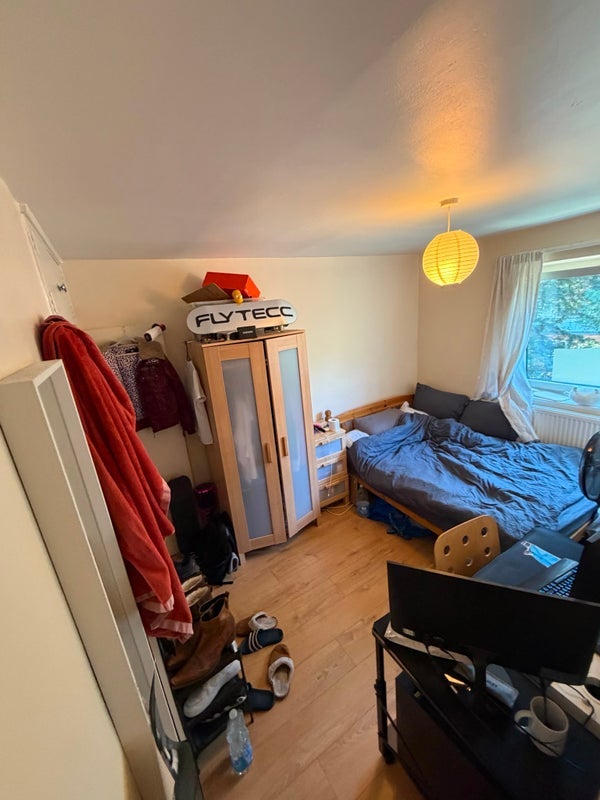 Room Petersfield Rise in Greater London