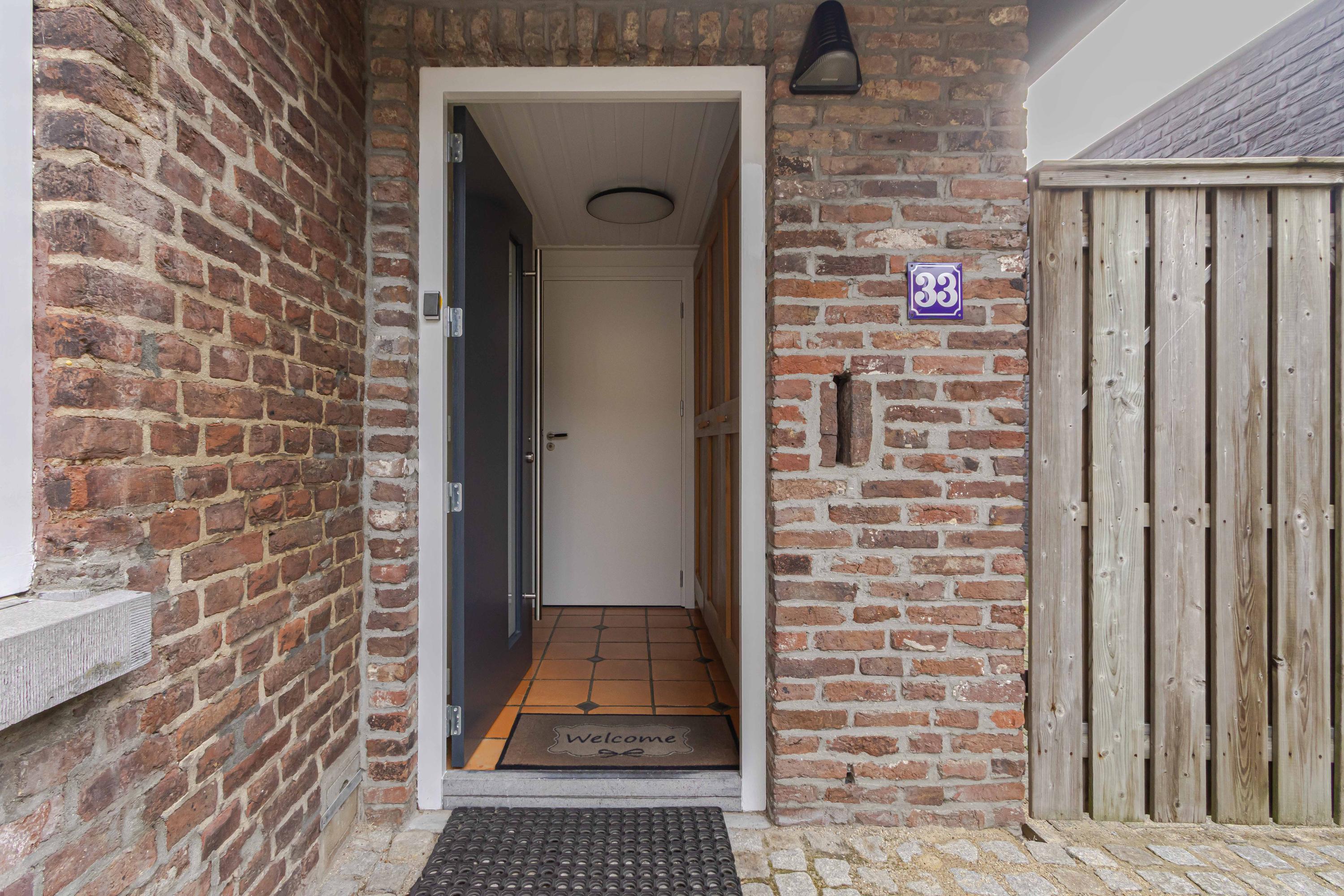 Twee-onder-één-kap te koop: Vliegenstraat 33, Bunde