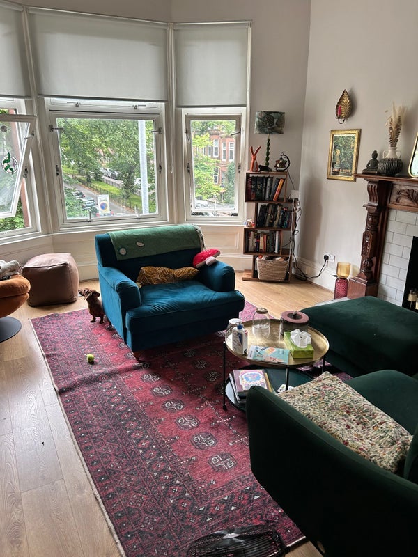 Room Clarence Drive in Glasgow