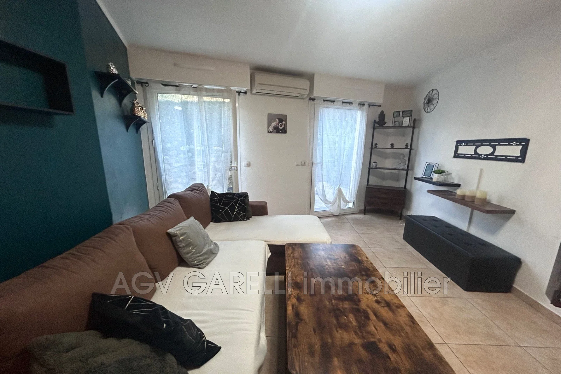 Appartement Avenue de la Première Division Brosset à Hyères
