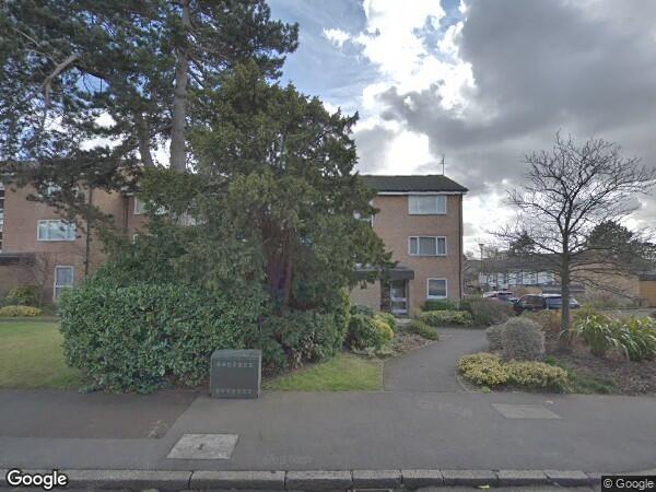 Flat Engadine Close in Greater London