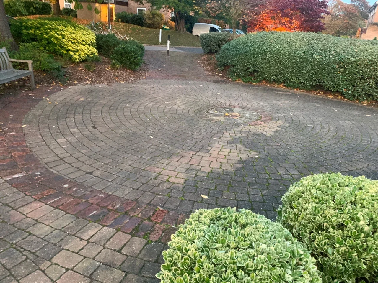 Flat Engadine Close in Greater London