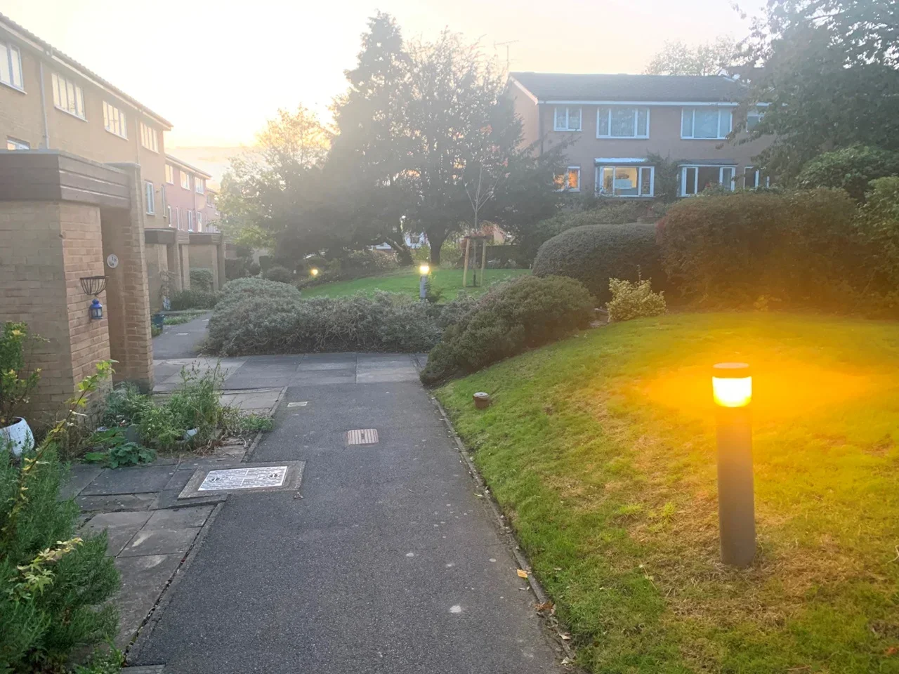 Flat Engadine Close in Greater London