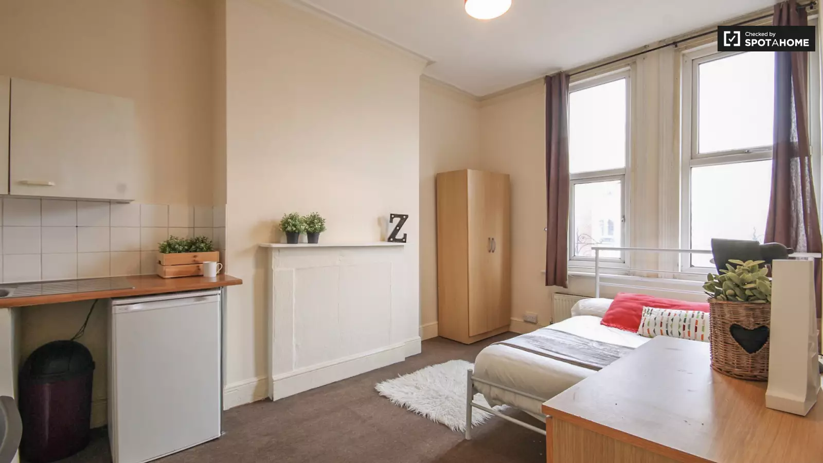 Flat Kilburn High Road in Greater London