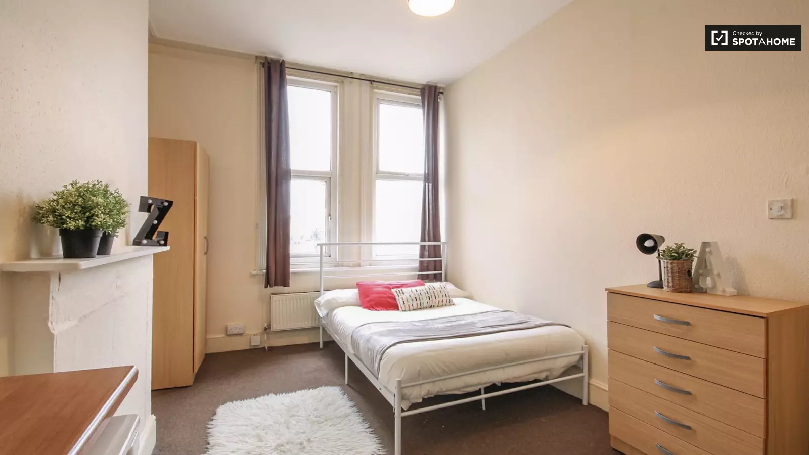Flat Kilburn High Road in Greater London