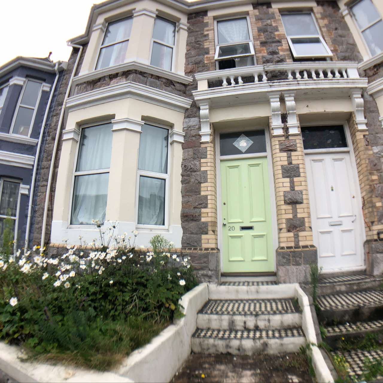 Flat Derry Avenue in Plymouth