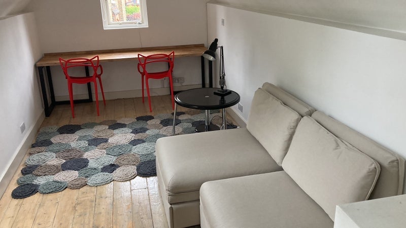 Room Kirkstall Road in Greater London