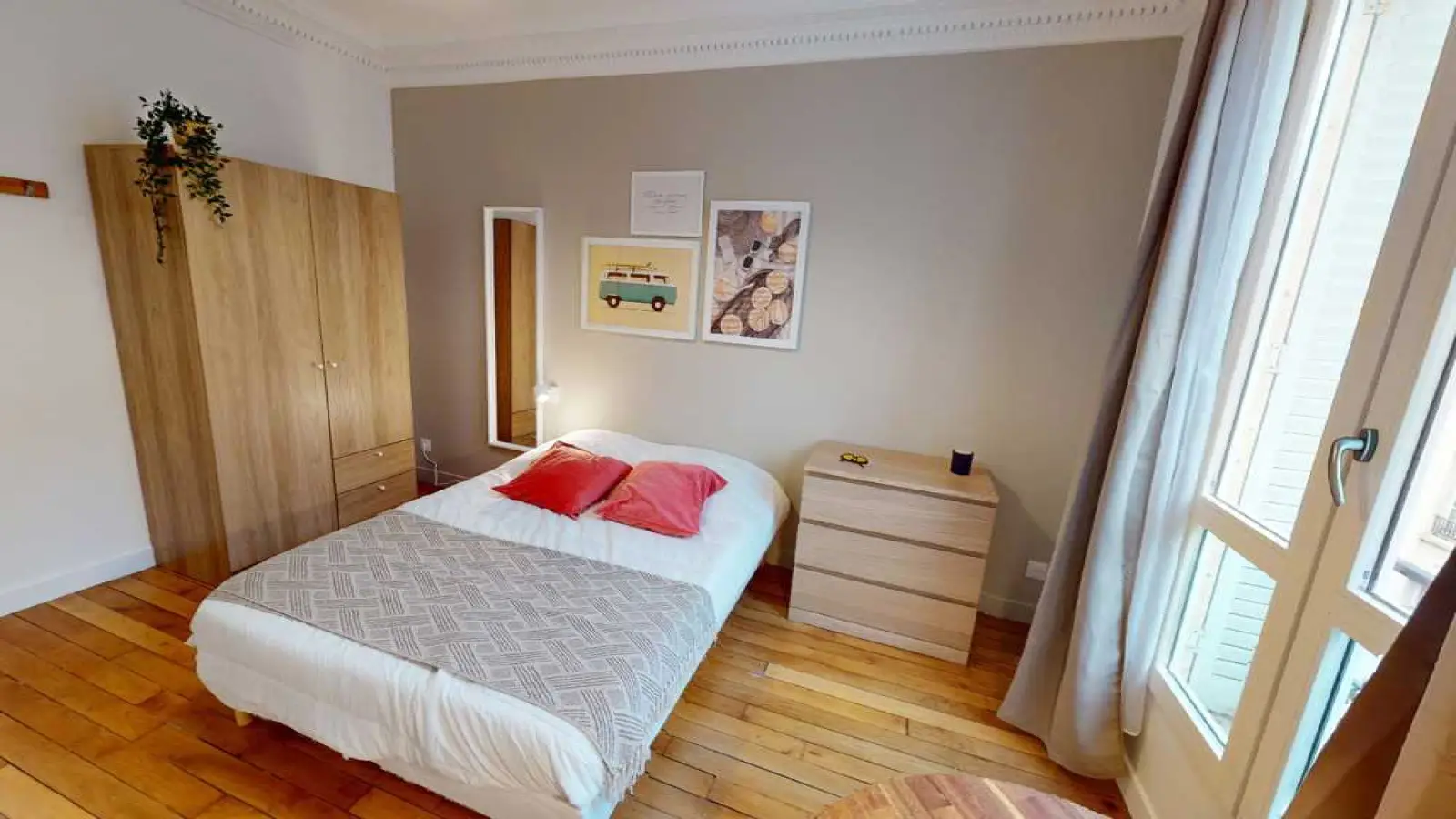 Chambre Boulevard Diderot à Paris