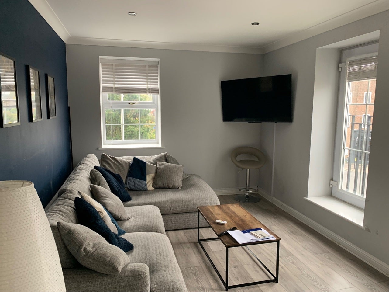 Flat Pembroke Road in Greater London