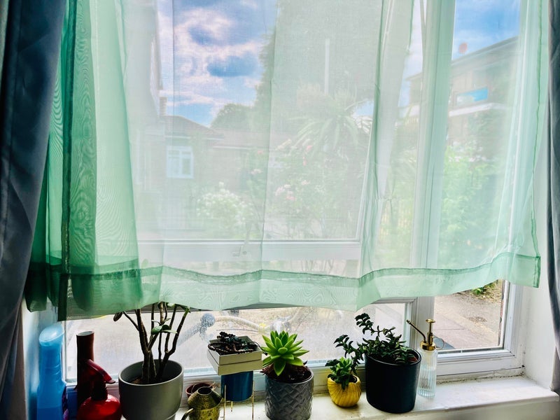 Room Mallard Close in Greater London