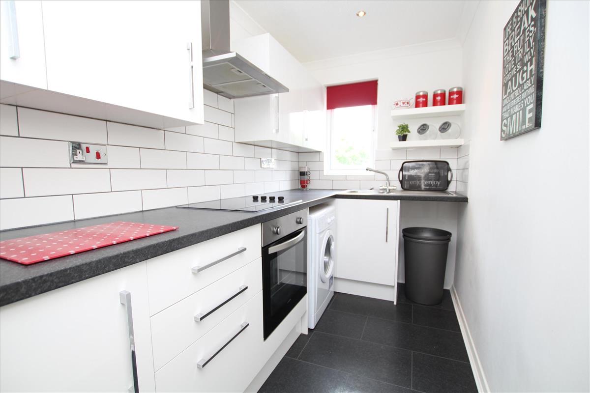 Flat Haighton Court in Preston