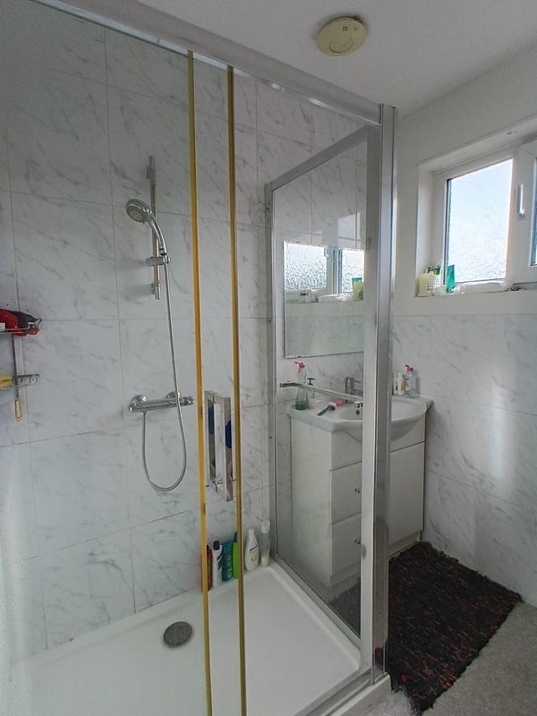 Room Montpelier Rise in Greater London