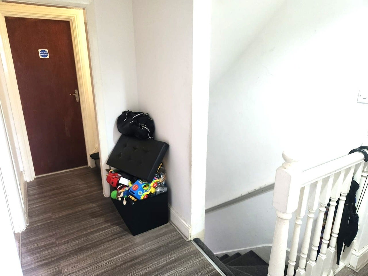 House Perry Close in Greater London