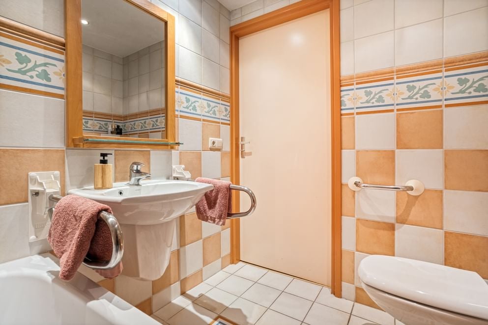 Tussenwoning te koop: Alleeweg 68, Oldenzaal