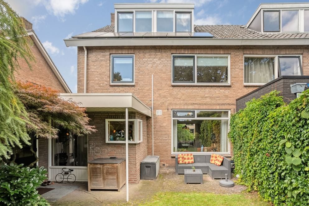 Tussenwoning te koop: Alleeweg 68, Oldenzaal
