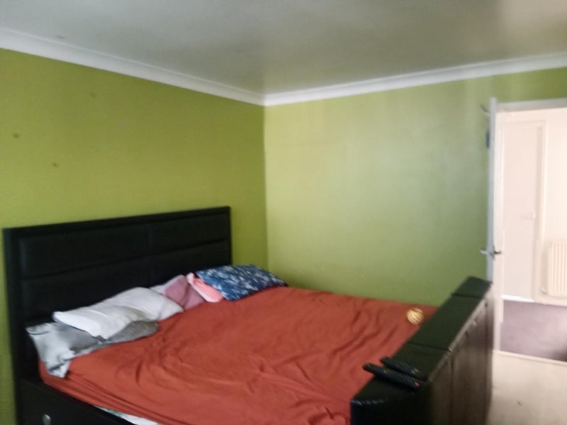 Room Hodson Close in West Suffolk