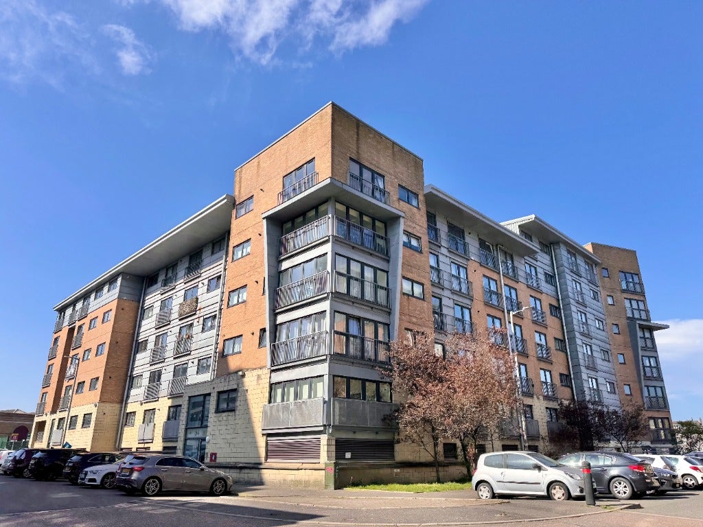 Flat Barrland Court in Glasgow