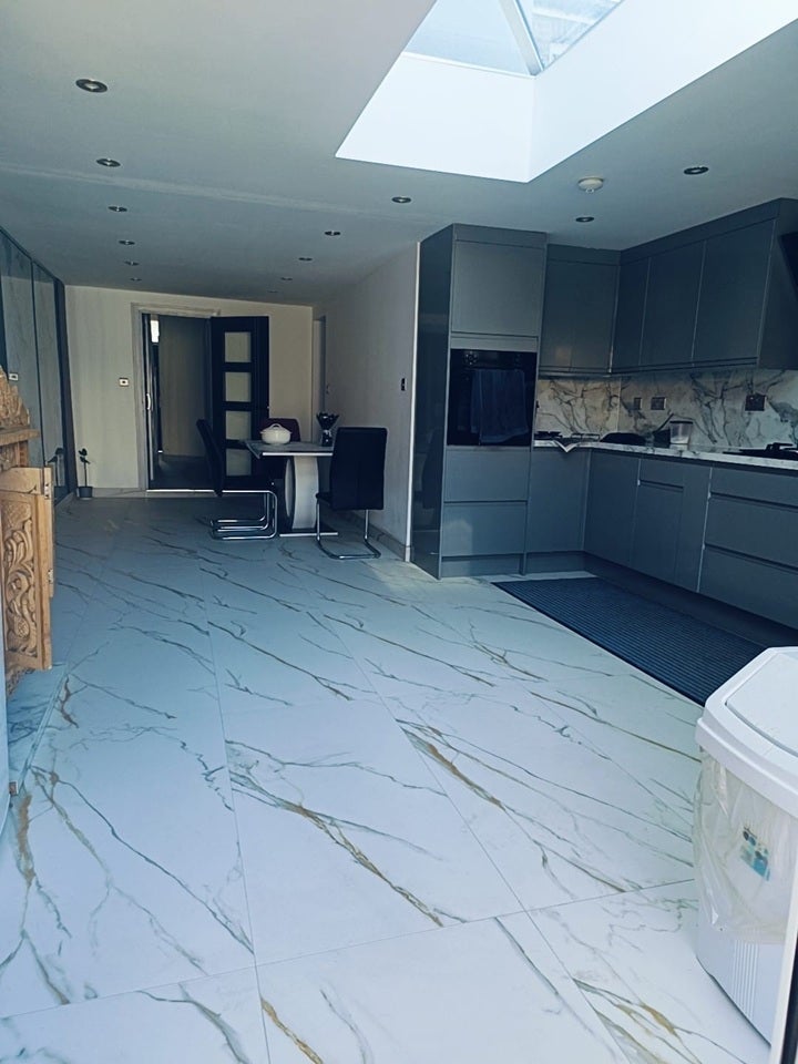 Room Strone Road in Greater London
