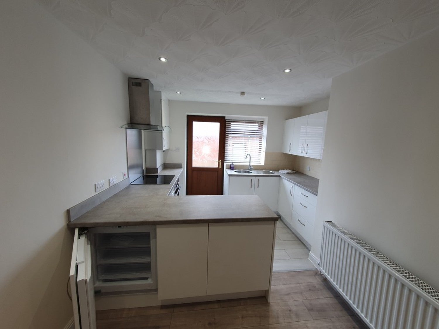 Flat Dewhirst Road in Milnrow