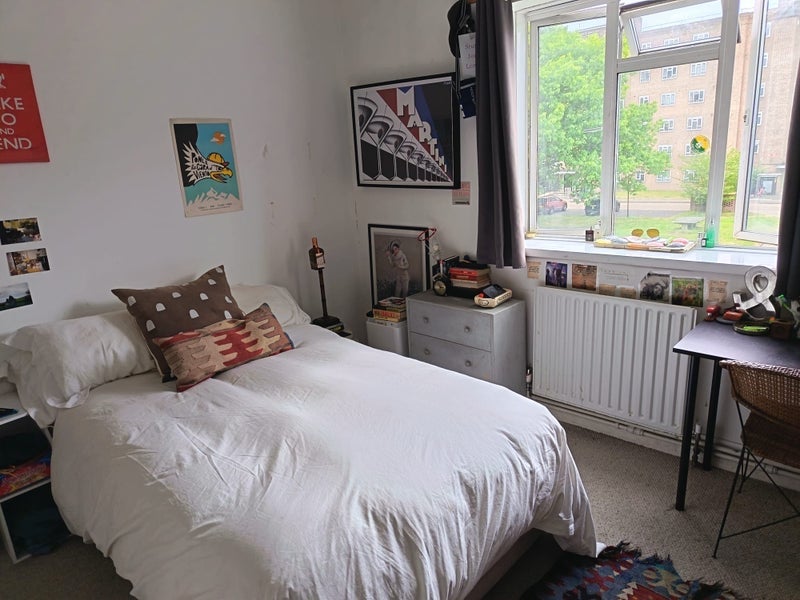Room Sulivan Court in Greater London